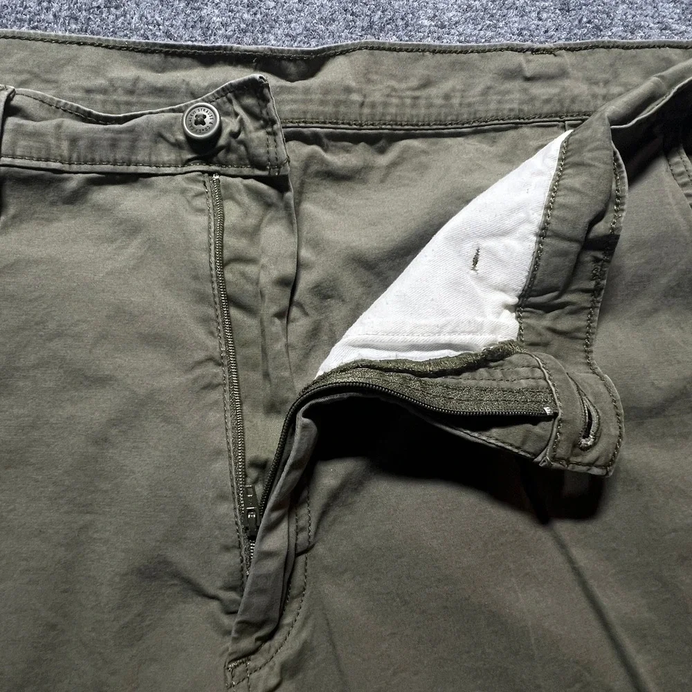 Levis Mens Cargo Shorts Olive Green Utility Casual Cotton 40 Waist